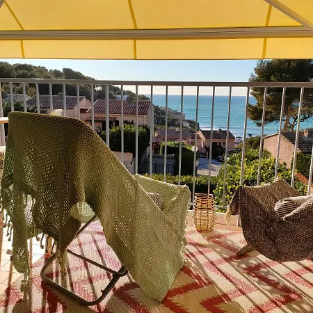 Appartement Avec Terrasse Vue Mer, Proximite Plage, Place Parking