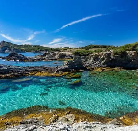 Avec Terrasse Vue Mer, Proximite Plage, Place Parking *