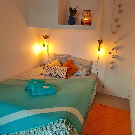 Appartement Avec Terrasse Vue Mer, Proximite Plage, Place Parking *