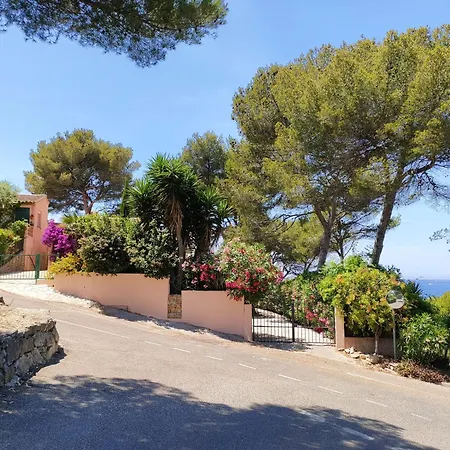 Appartement Avec Terrasse Vue Mer, Proximite Plage, Place Parking